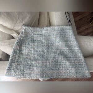 Elegant Tweed Skort in Blue and White